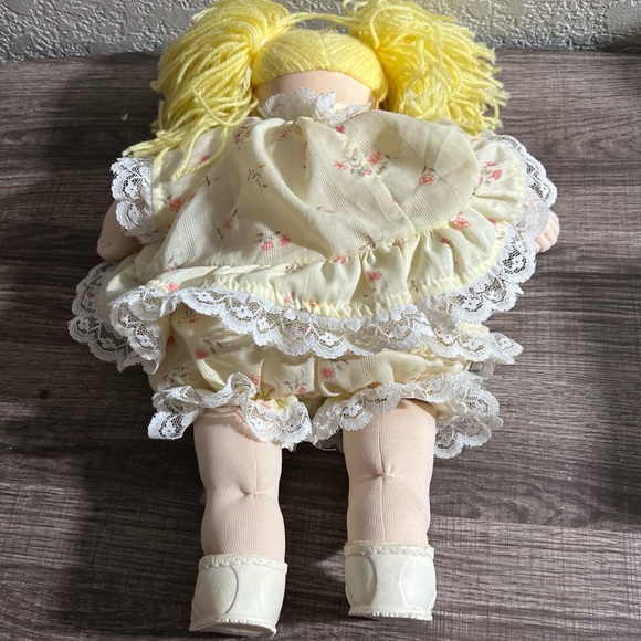 Vintage 1984 original NM Thomas doll with original clothing - Picture 3 of 6